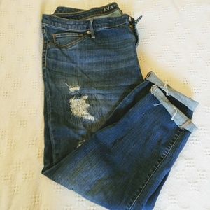 Ava & Viv Distressed Jegging. 20W EUC